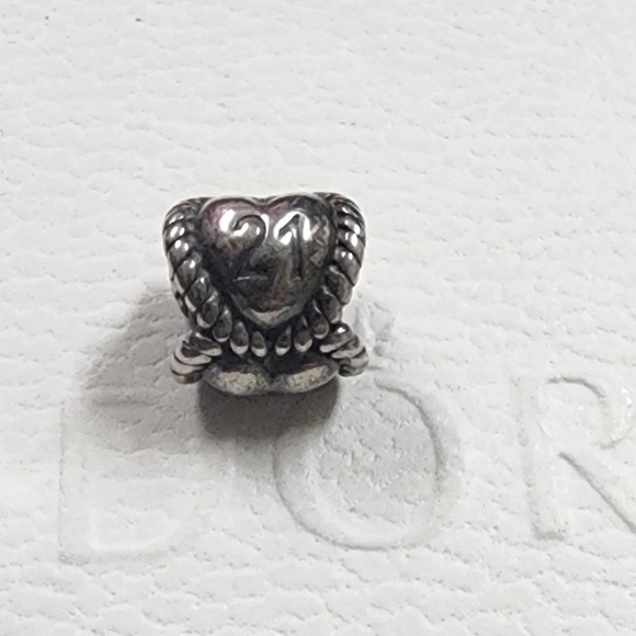 PANDORA  Birthday milestone 21 - Picture 1 of 6